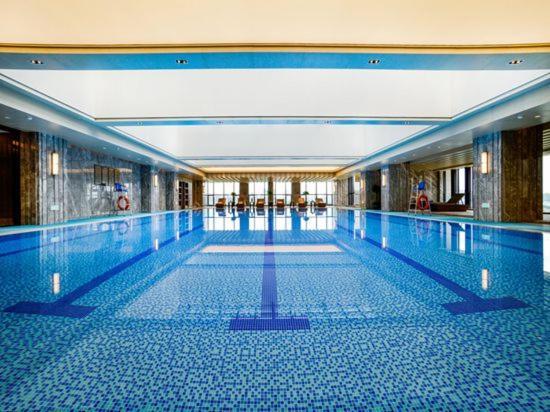 Grand New Century Hotel Haining Zhejiang Kültér fotó